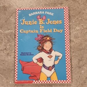 Junie B. Jones Is Captain Field Day Book